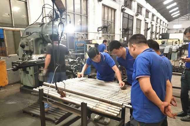 南昌富贵社会责任项目有限公司每周对各个工序进行质量监督检验的现场。